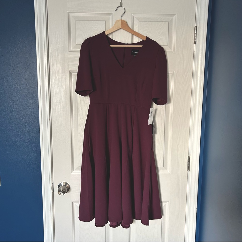 Donna Morgan | Italian Plum Knee Length Dress | Size 6